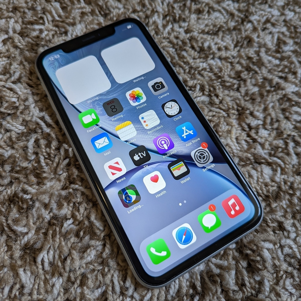 Apple iPhone XR (64GB/AT&T)